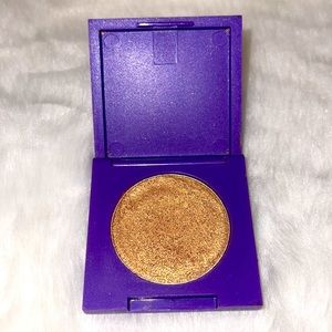 Lisa Frank X Glamour Dolls Eyeshadow